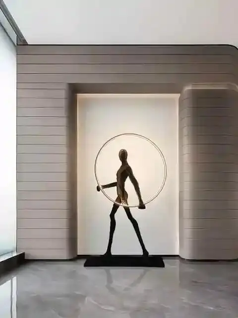 Modern Creative Modern Black Man with Hoop Statue Lamp Table - Image 4