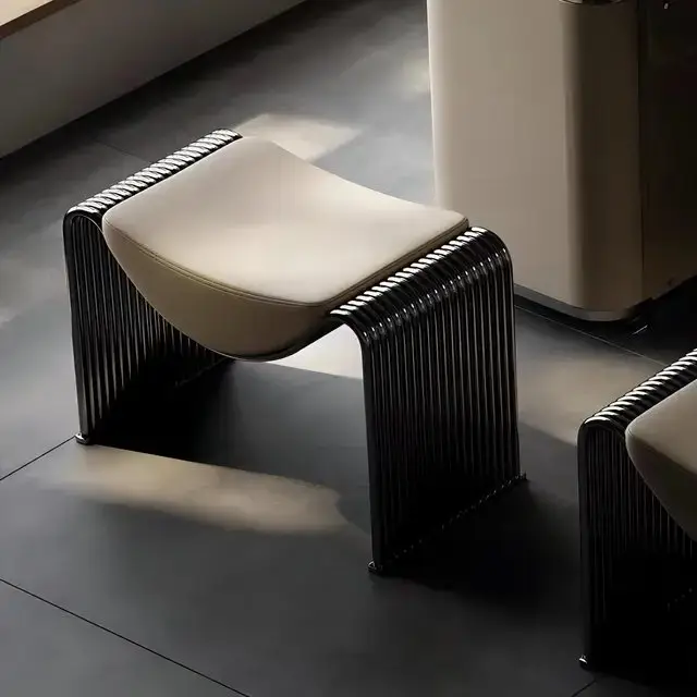 Johanessberg Contemporary Sheesham Wood Leisure Chair - Ultimate Relaxation - Image 2