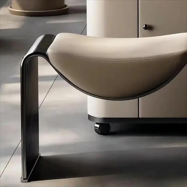 Johanessberg Contemporary Sheesham Wood Leisure Chair - Ultimate Relaxation - Image 4