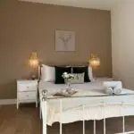 Camphor Geometric Brass Wall Sconce with Water-Ripple Glass – Modern Luxury Lighting - Image 7