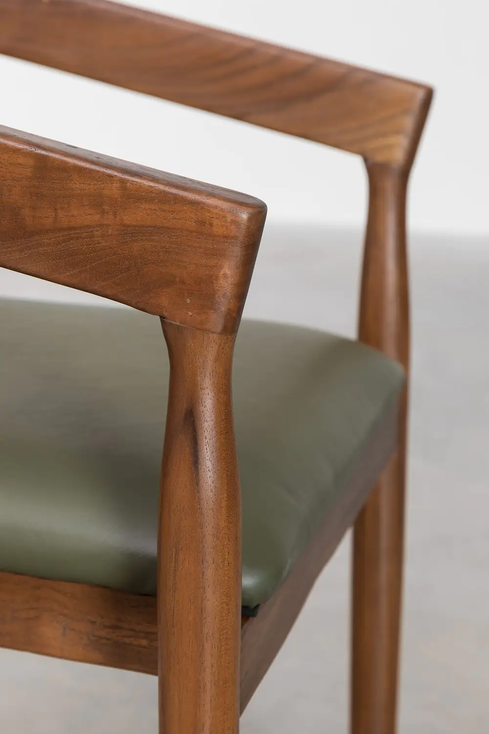 Vanton Leather Dining Chair | Desk chair – Premium Teak & Leather Seating for Timeless Dining Spaces - Image 4